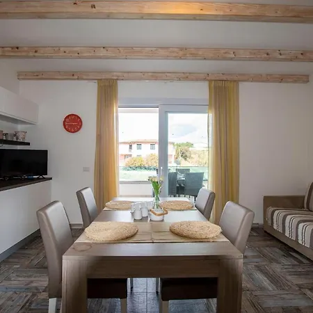 Diamante Apartment *